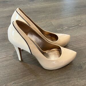 BCBGeneration nude pumps